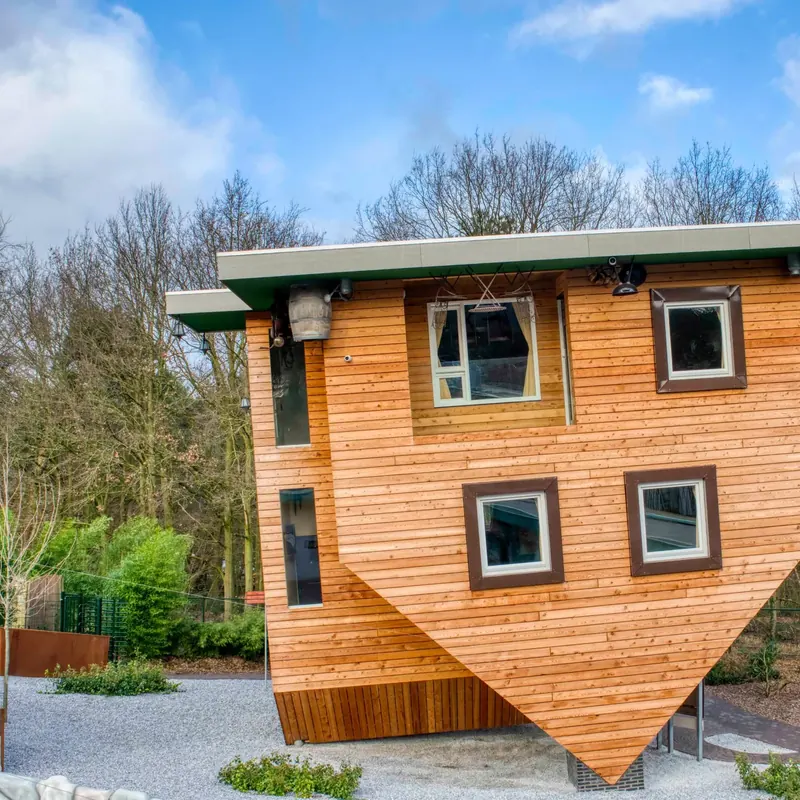 Das Haus auf dem Kopf von Mind Mystery in Horst