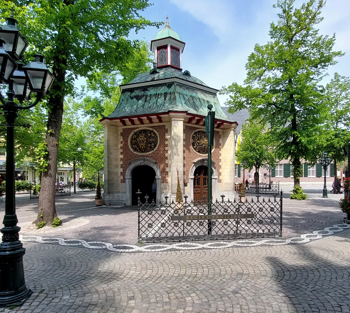 De Gnadenkapelle aan de Kapellenplatz in Kevelaer