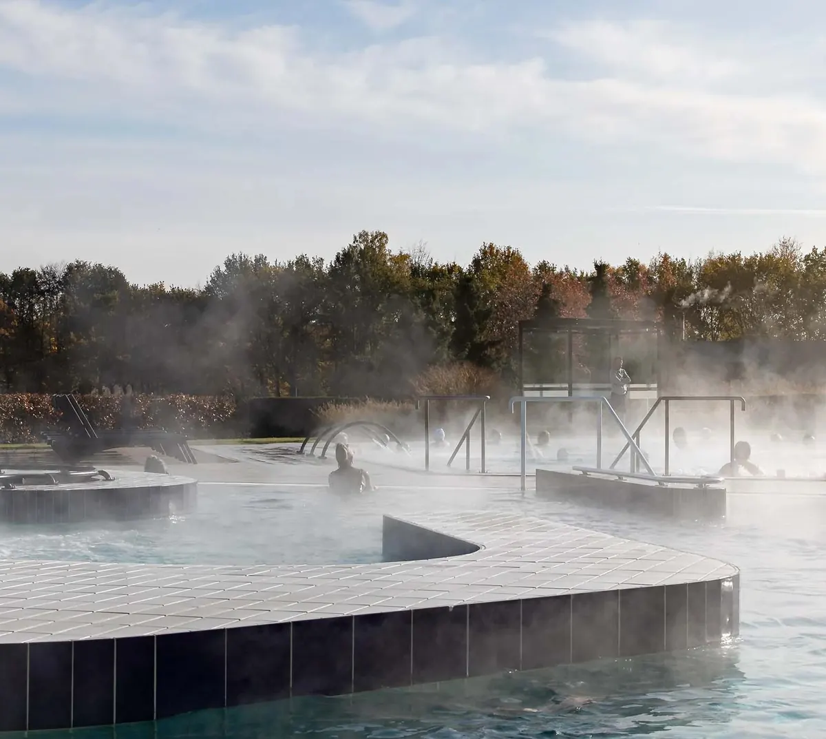 Dampende buitenbaden van Thermaalbad Arcen