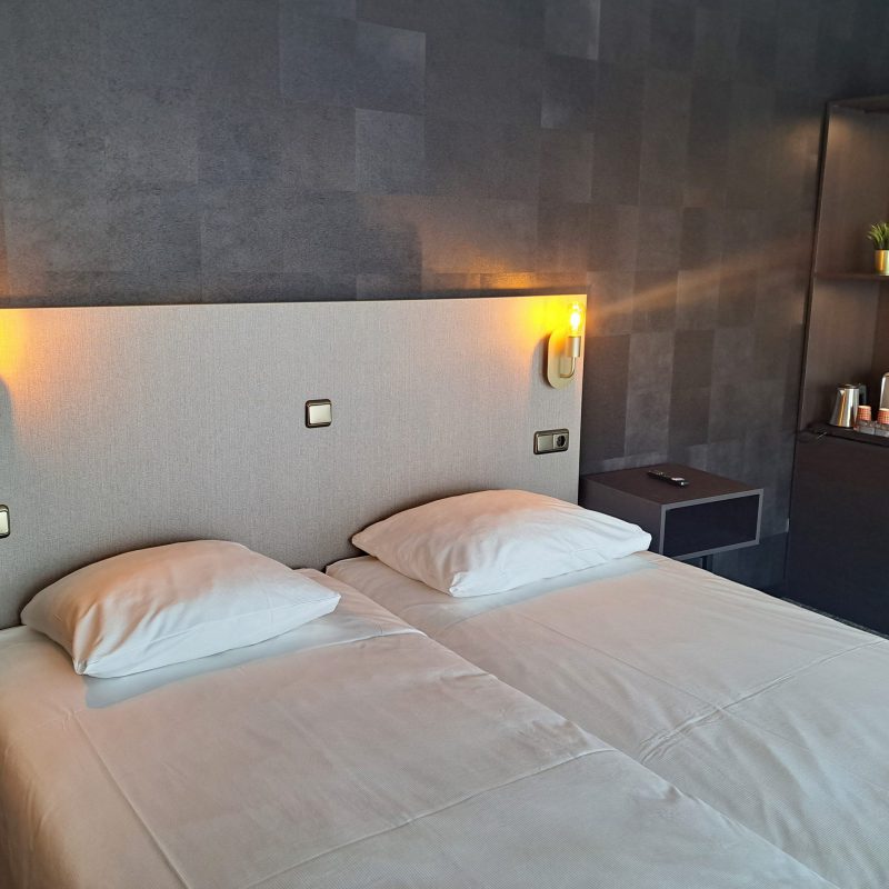 Deluxe kamer - bed Parkhotel Horst