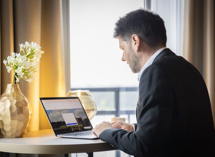 Werken op de kamer | Laptop | Parkhotel Horst